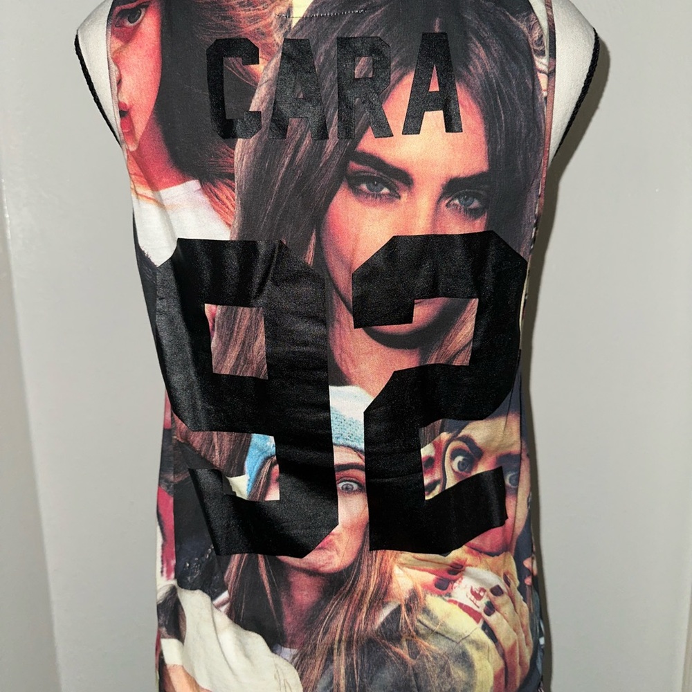 Cara Delevingne graphic collage tank top - Picture 4 of 8